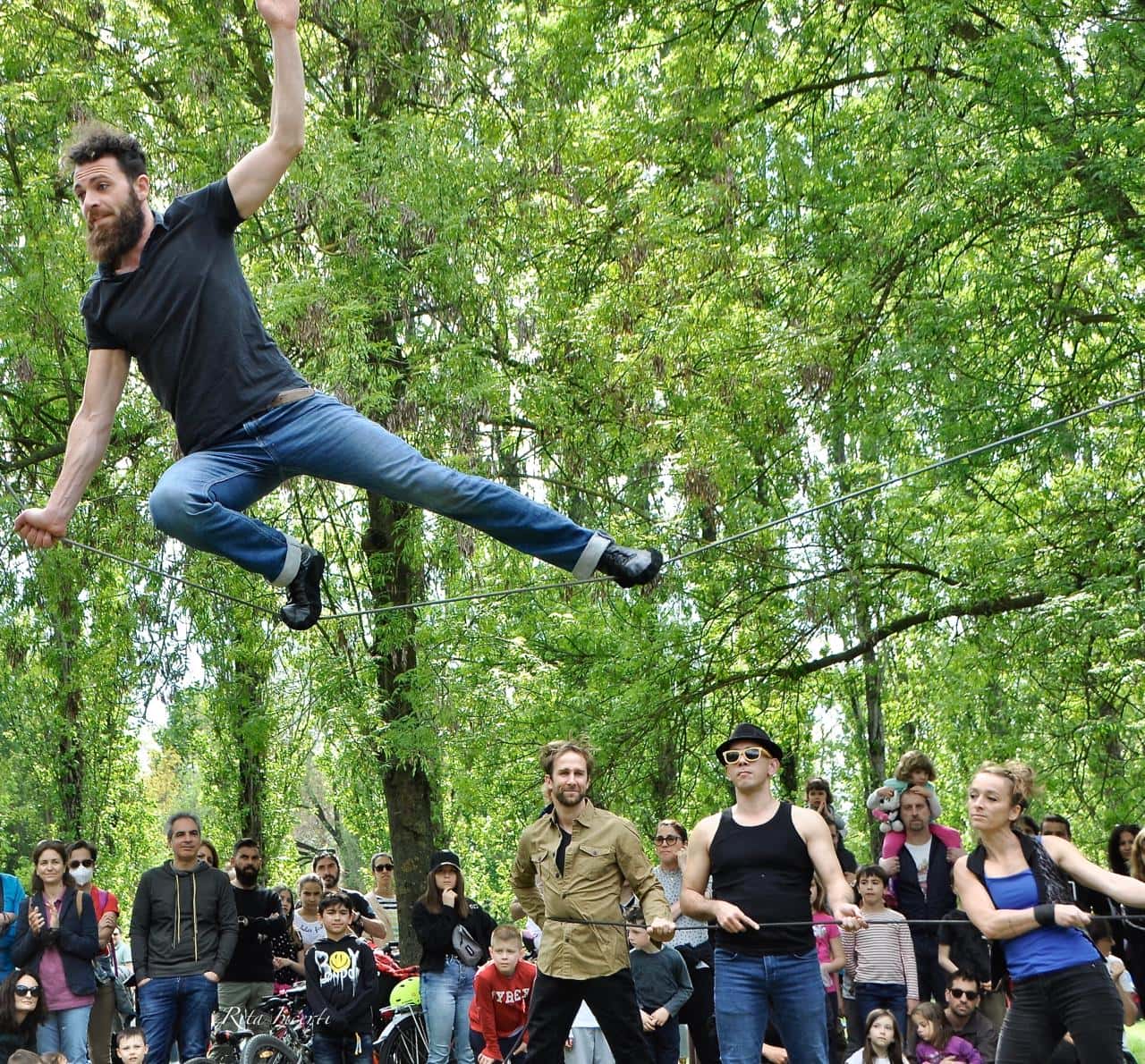 CucuFestival 2026 a Roana, spettacolo di teatro di strada e circo contemporaneo