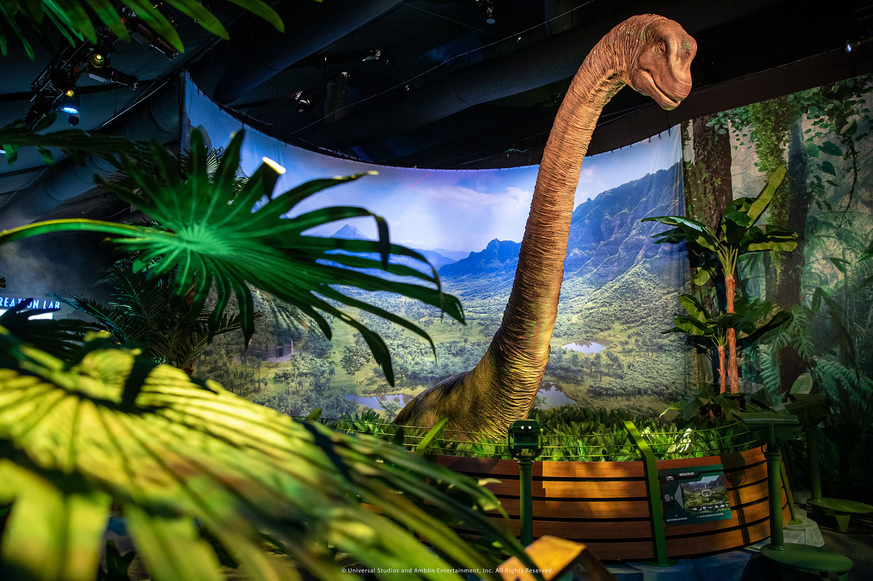 Jurassic World: The Experience