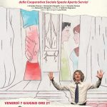 Stropicciando la carta per sentirne il rumore