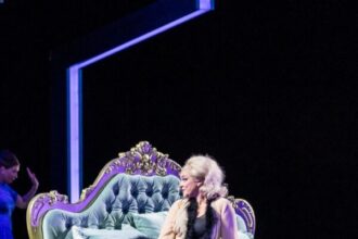 Alice © Semperoper Dresda / Jochen Quast